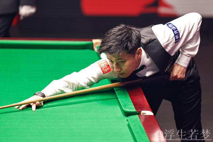 赵心童八局连胜 暂压奥沙利文 赵心童八局连胜 暂压奥沙利文